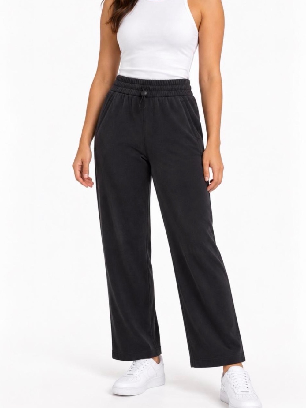 $128 - NWT lululemon Softstreme High-Rise Pants Black Short – Size 8